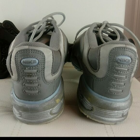 Nike Air Silver Cross training athletic shoes - Picture 6 of 8